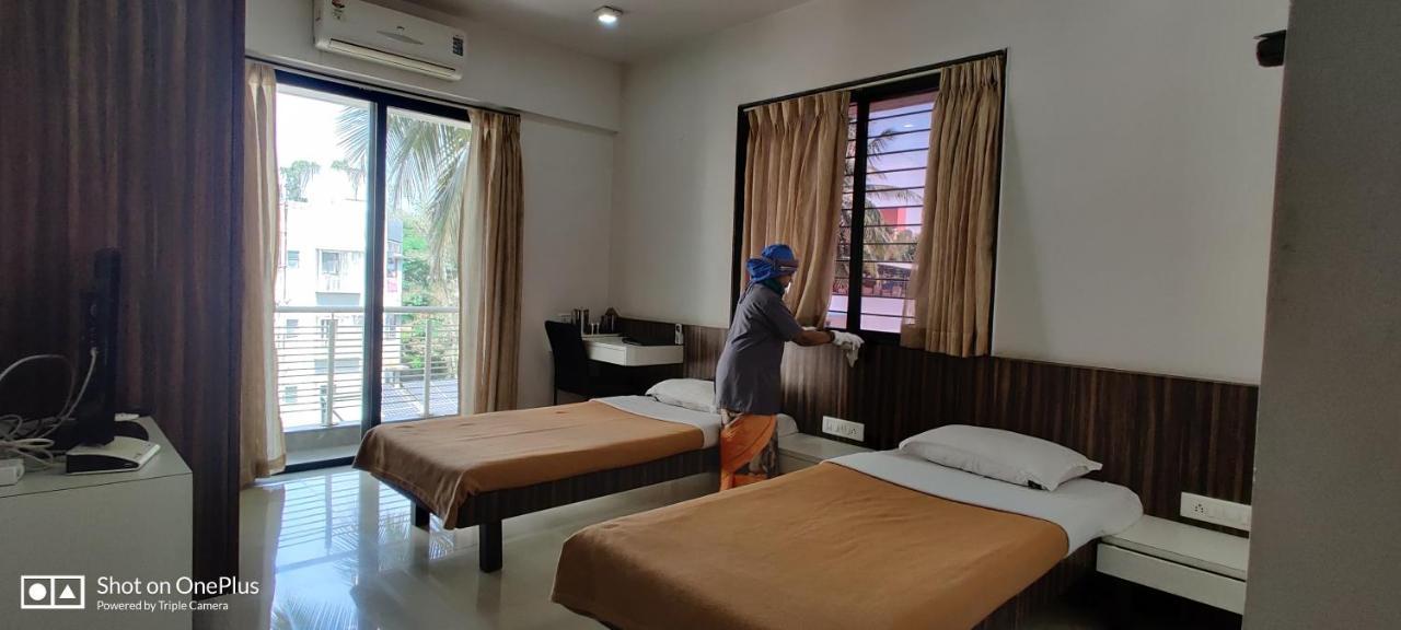 Aashiyana Inn Nashik Exteriör bild