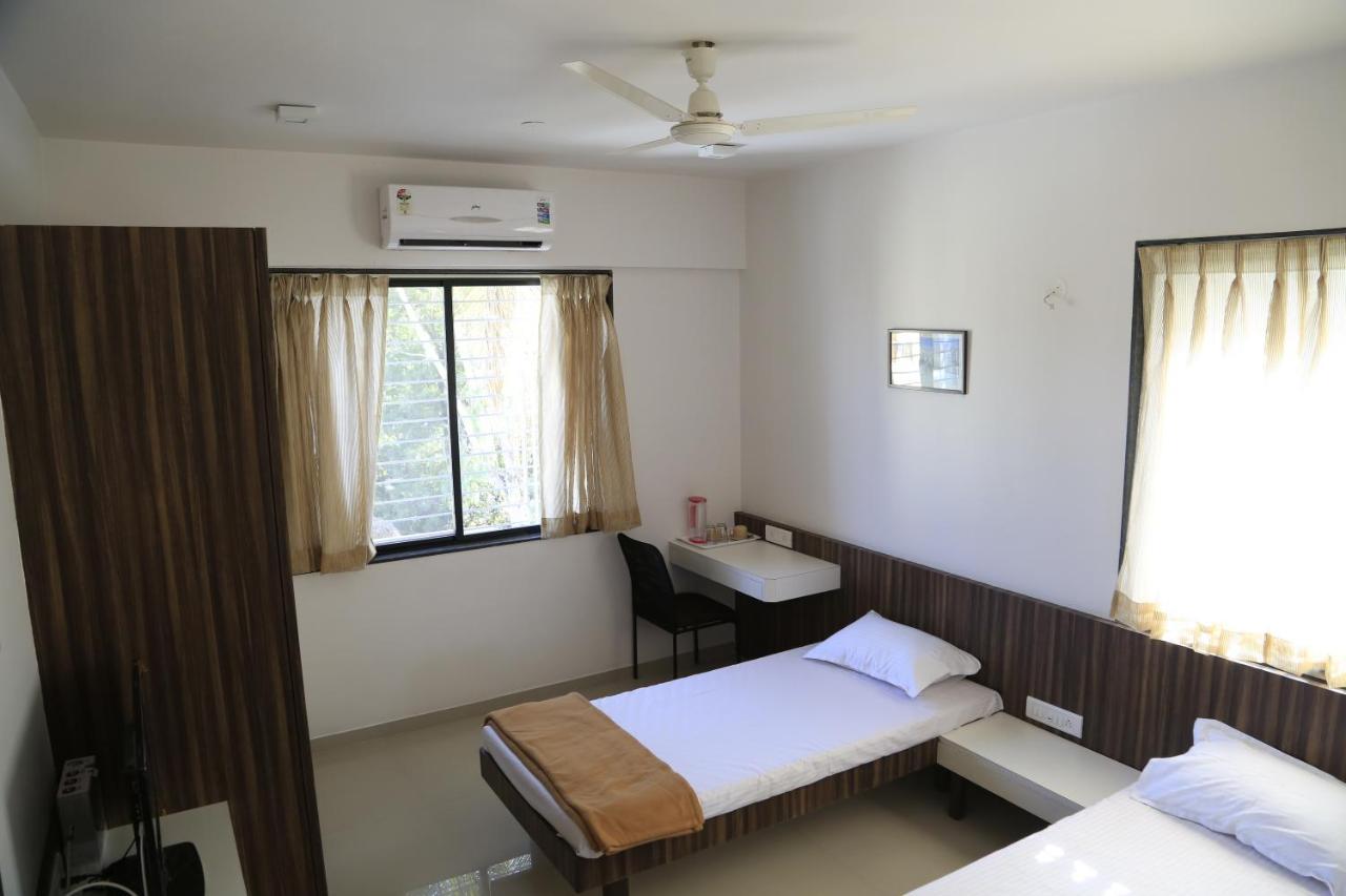 Aashiyana Inn Nashik Exteriör bild